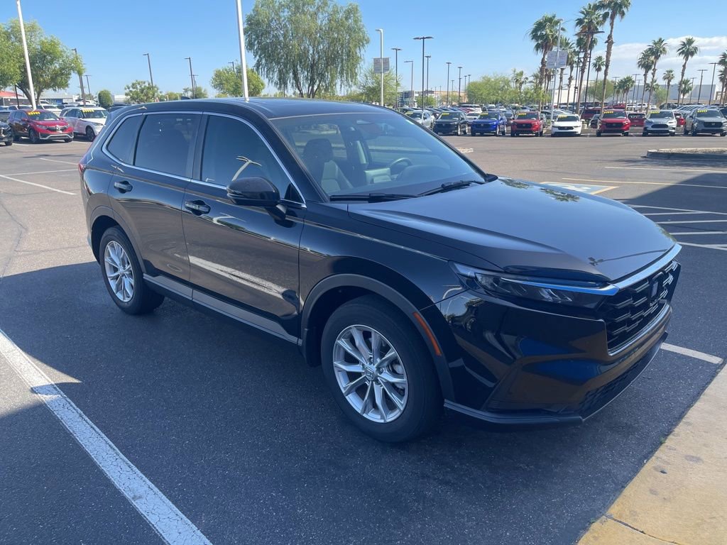 Used 2023 Honda CR-V EX image 3