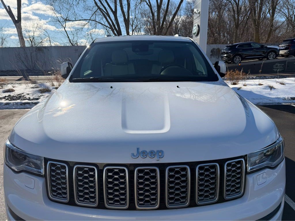 Used 2019 Jeep Grand Cherokee Summit image 2