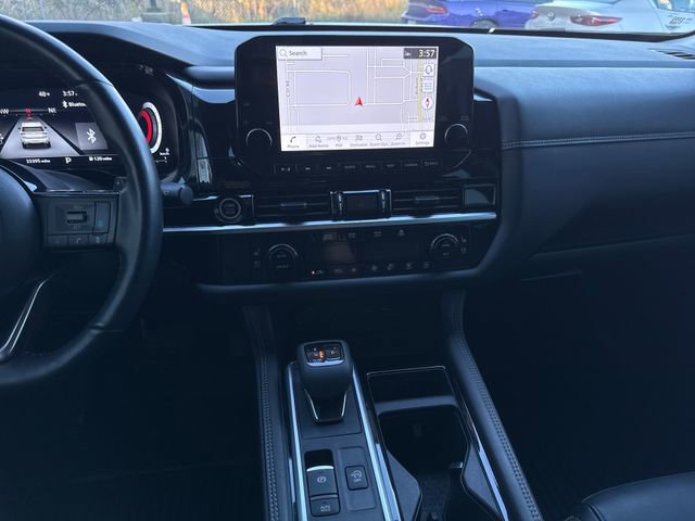 Used 2024 Nissan Pathfinder Platinum w/ Lighting Package (N93) image 42