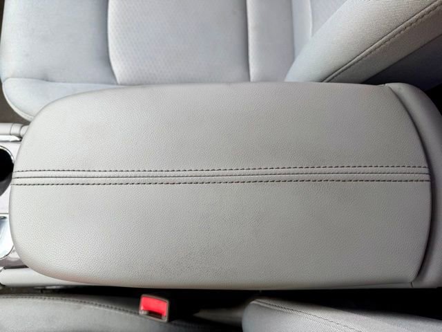 Used 2017 Chevrolet Malibu LT w/ Driver Confidence Package FWD image 37