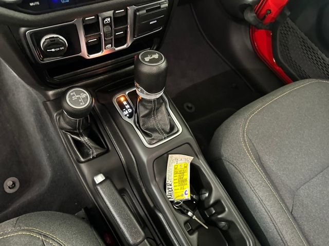 Used 2024 Jeep Wrangler Unlimited w/ Convenience Group image 20