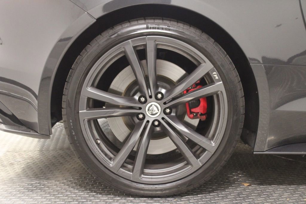 Used 2024 Jaguar F-TYPE R AWD/4WD image 15