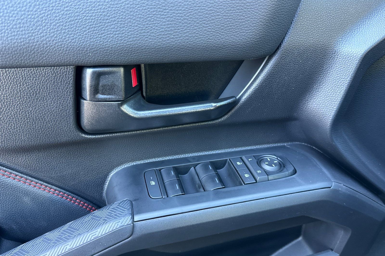 Used 2025 Toyota Tacoma TRD Pro w/ Tow Tech Package image 14