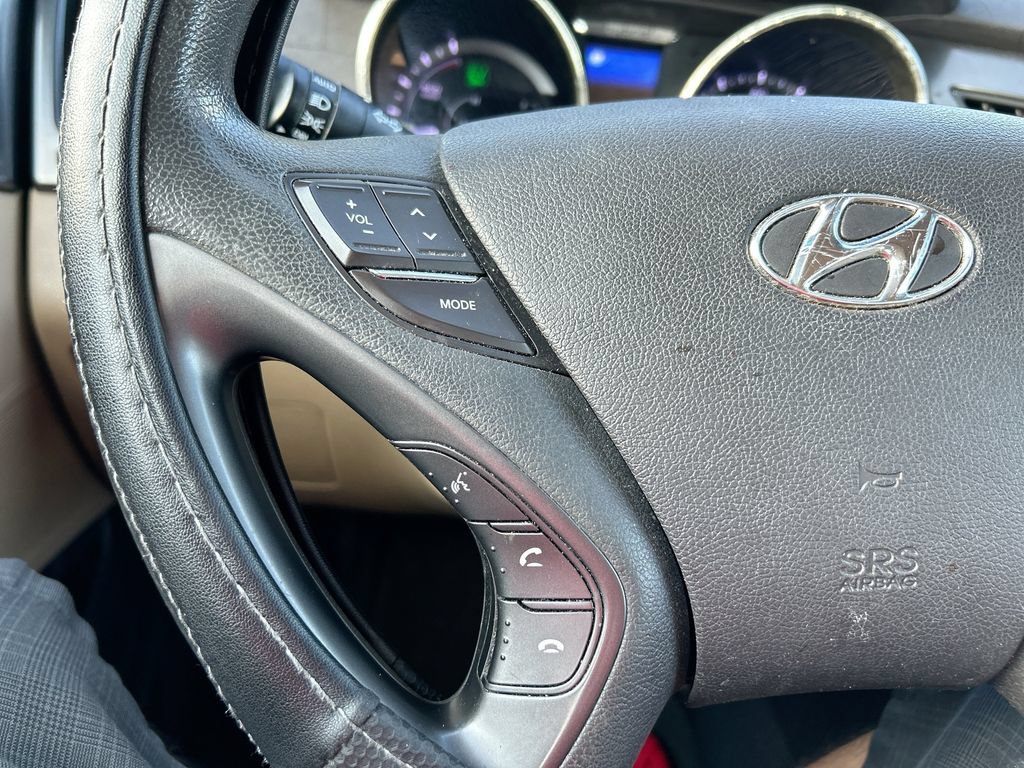 Used 2011 Hyundai Sonata Hybrid FWD image 16