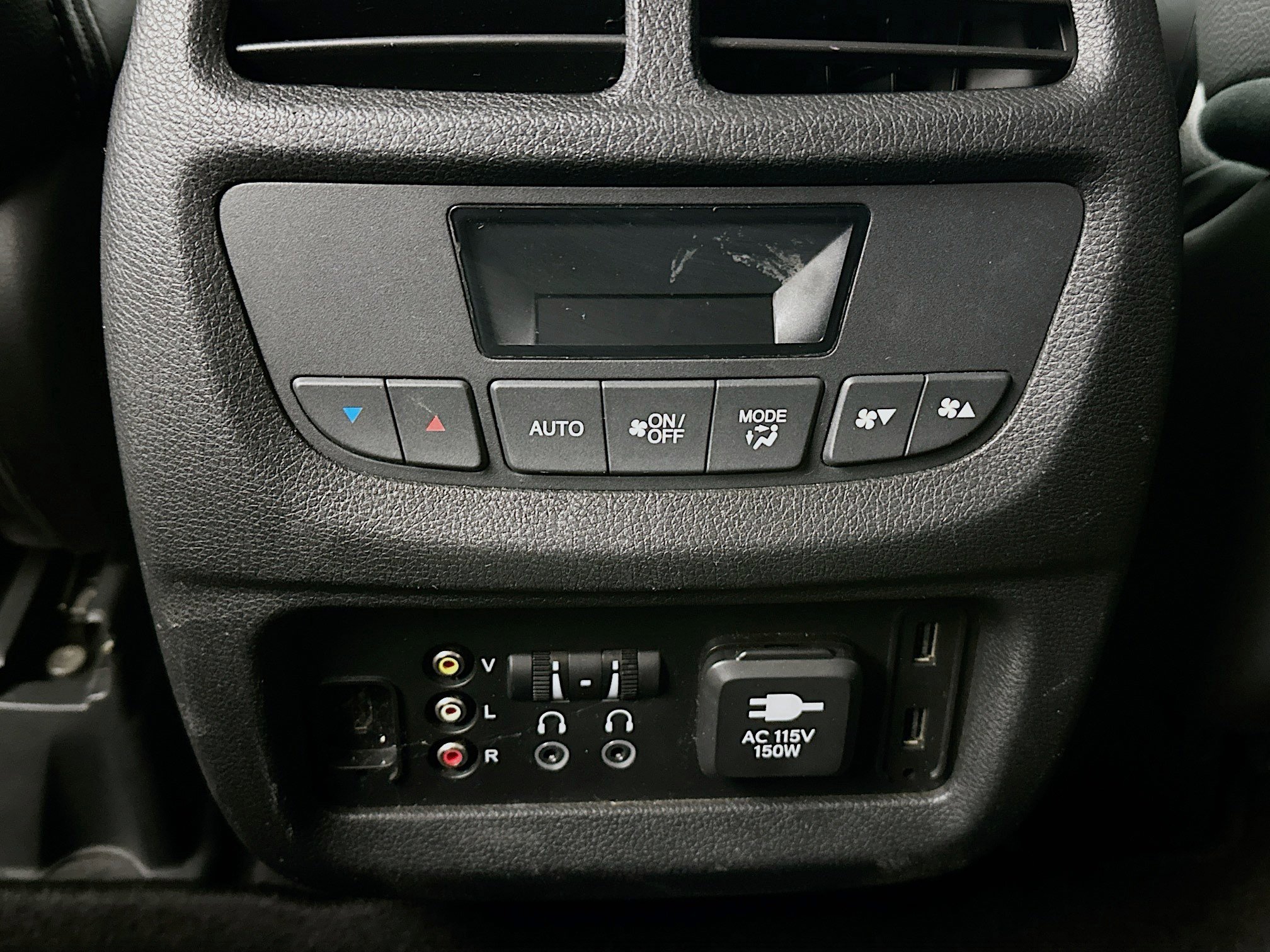 Used 2017 Honda Pilot Touring image 27