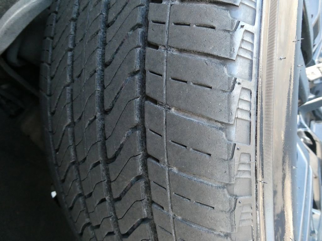 Certified 2024 Chevrolet Tahoe High Country w/ Advanced Technology Package AWD/4WD image 12