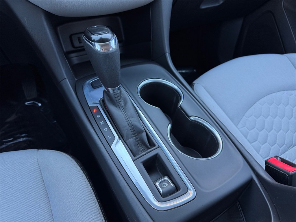 Used 2018 Chevrolet Equinox LS image 27