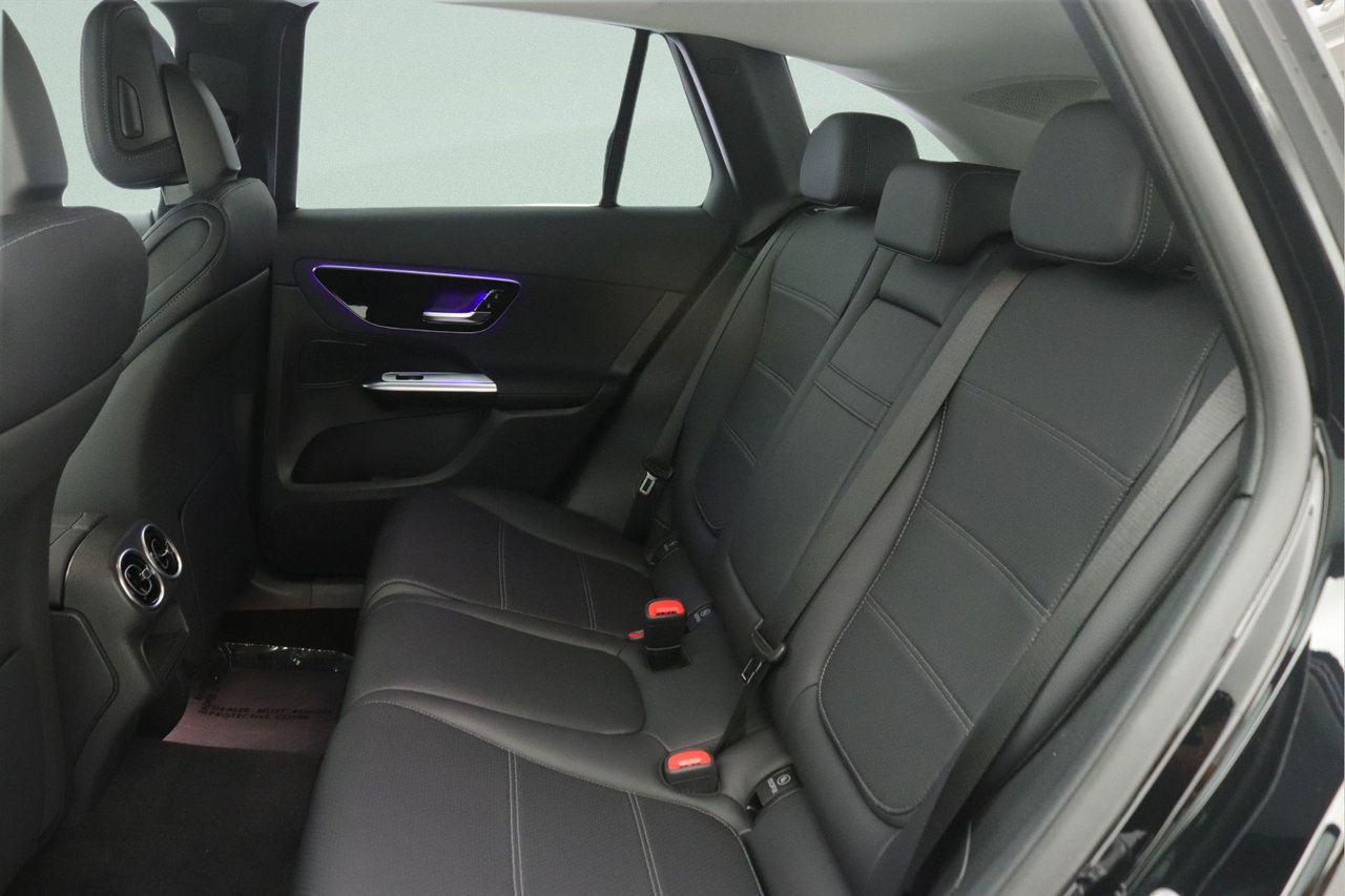Certified 2025 Mercedes-Benz GLC 350e 4MATIC image 31