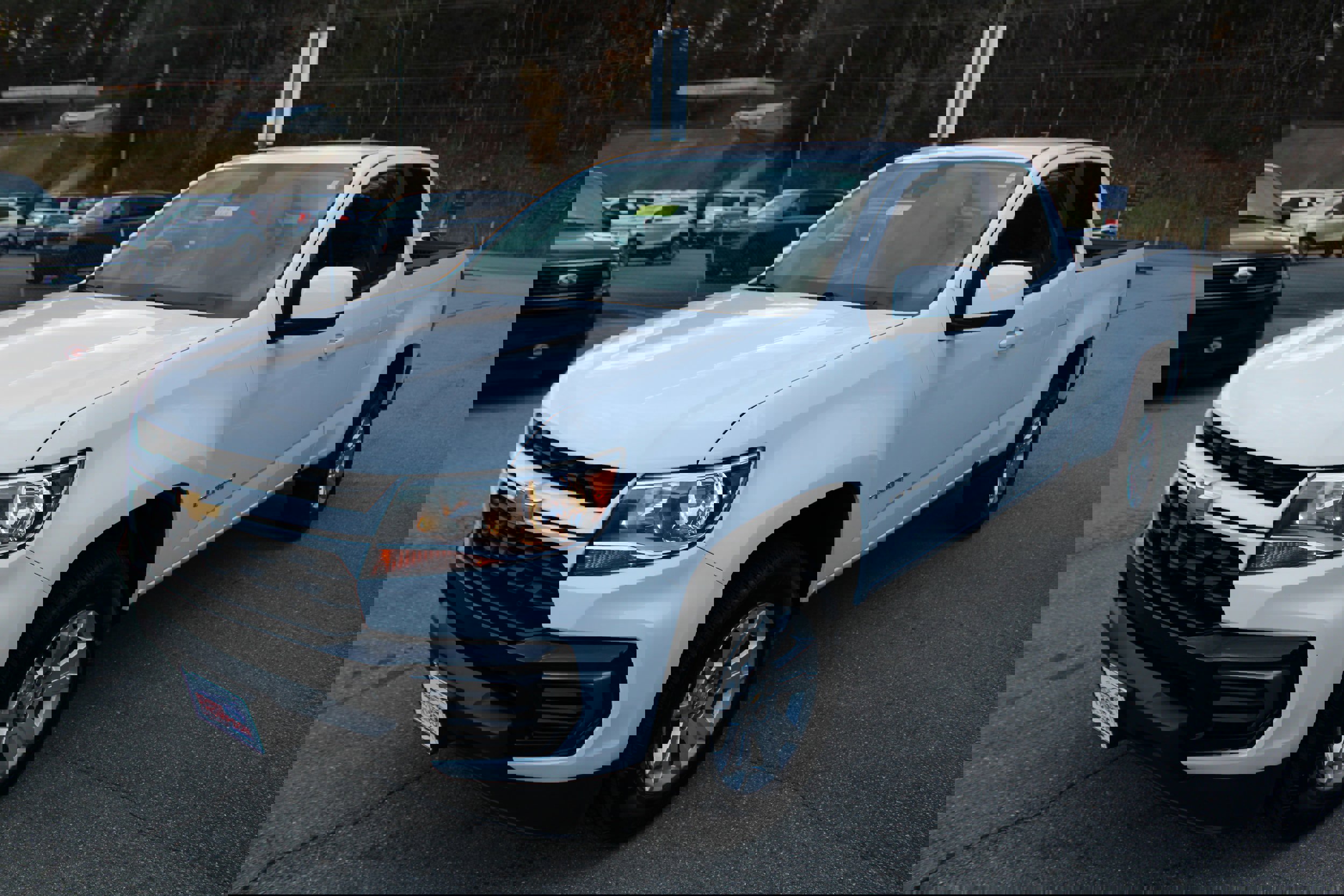 Used 2022 Chevrolet Colorado LT w/ Fleet Safety Package image 7