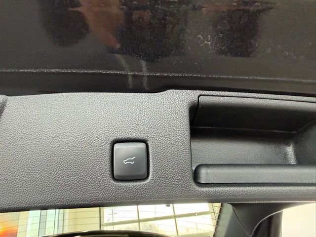 Used 2022 Ford Escape SE w/ Convenience Package image 12