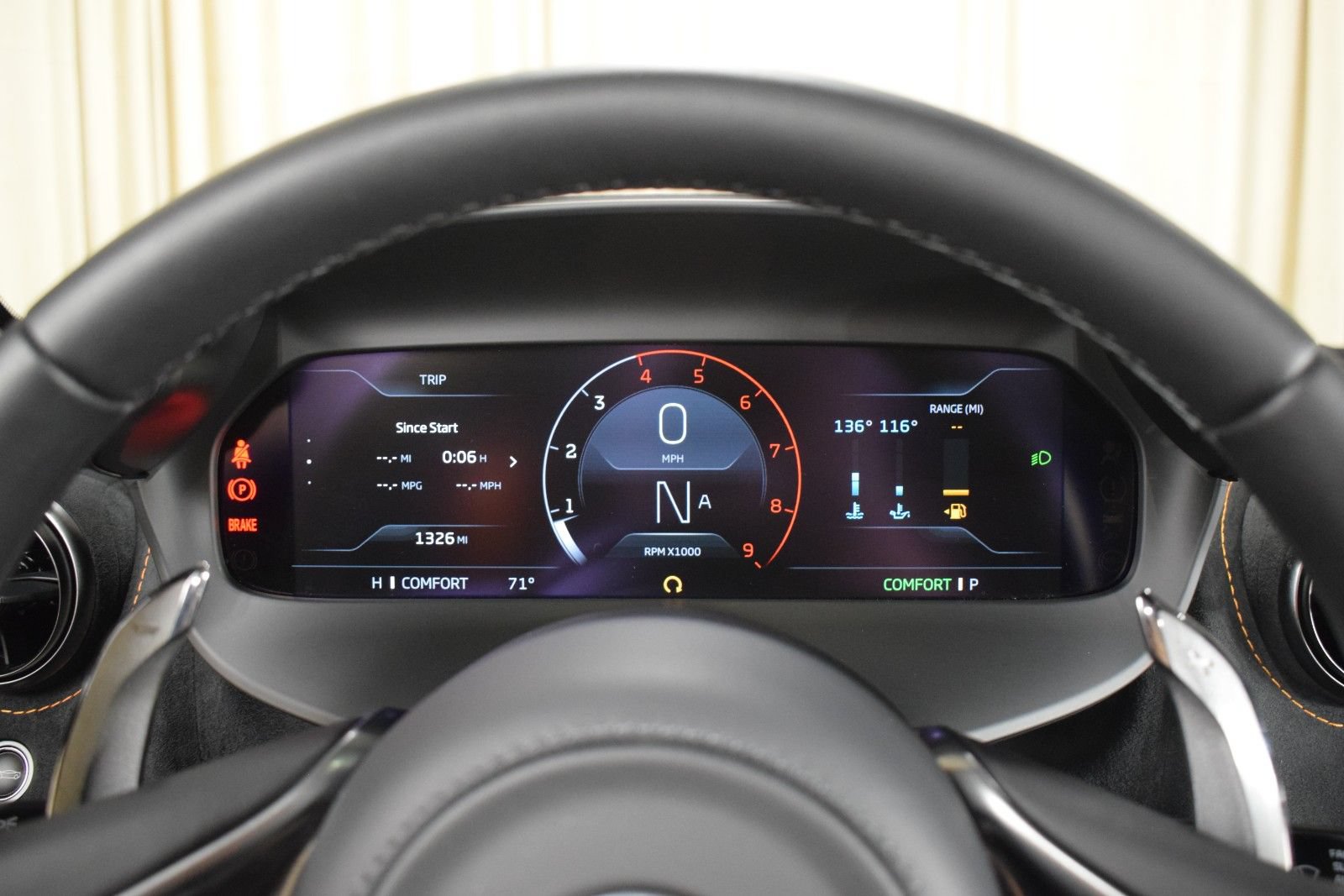 Used 2024 McLaren 750S Spider RWD image 27