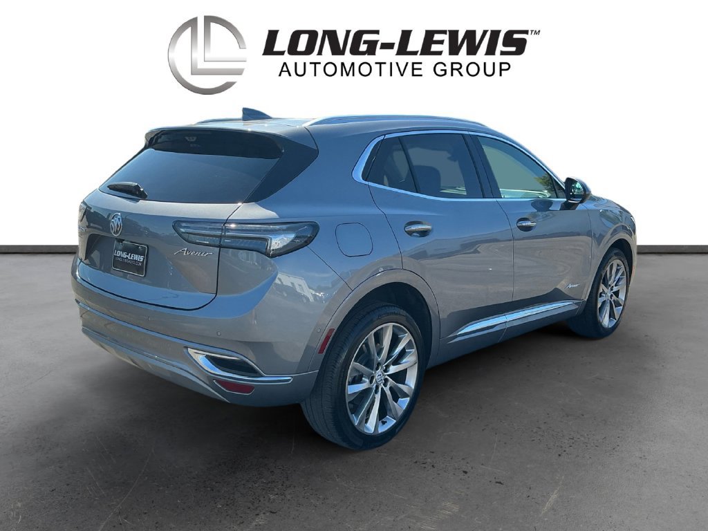 Used 2022 Buick Envision Avenir w/ Technology Package II FWD image 7