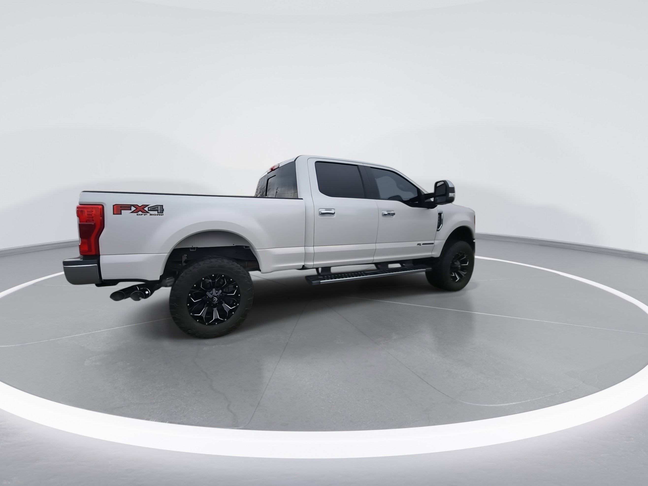 Used 2019 Ford F250 Lariat w/ Lariat Ultimate Package image 9