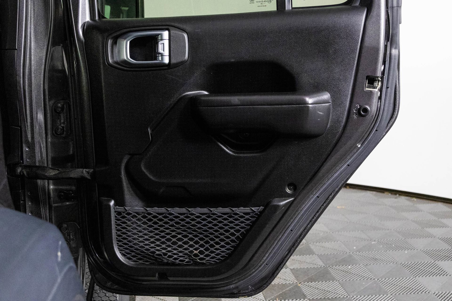 Used 2019 Jeep Wrangler Unlimited Sport S image 36