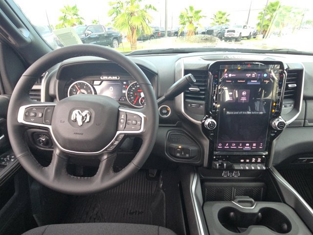 New 2027 RAM 3500 Big Horn AWD/4WD image 11