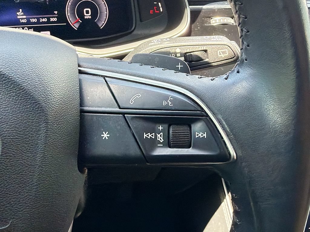 Used 2019 Audi Q8 Prestige AWD/4WD image 37