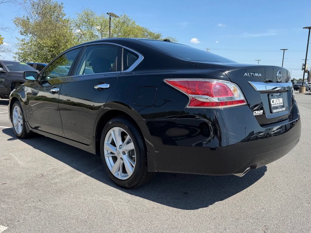 Used 2015 Nissan Altima 2.5 SV FWD image 5