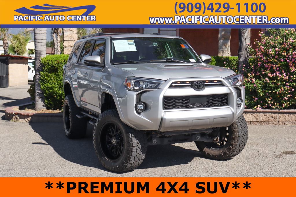 Used 2022 Toyota 4Runner TRD Off-Road Premium w/ Moonroof Package AWD/4WD image 1