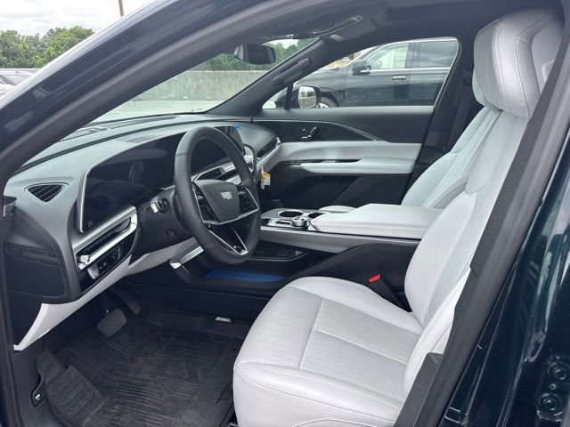 Used 2024 Cadillac Lyriq Sport w/ LPO, Floor Liner Package AWD/4WD image 5