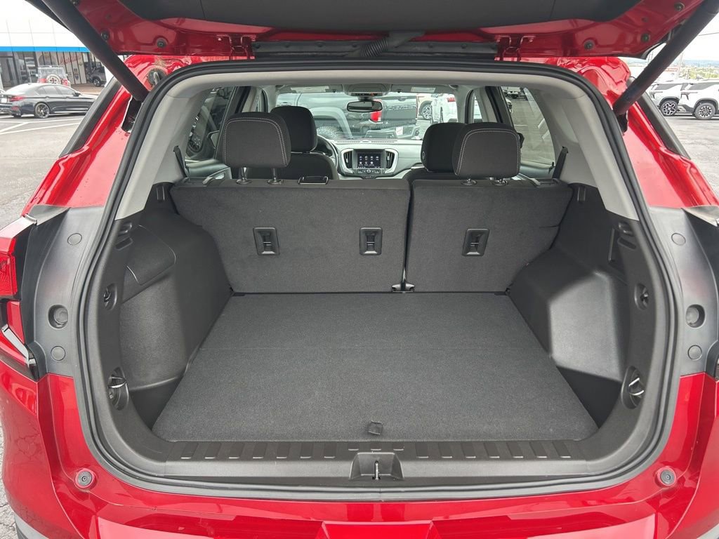 Used 2024 GMC Terrain SLT w/ Elevation Edition AWD/4WD image 41