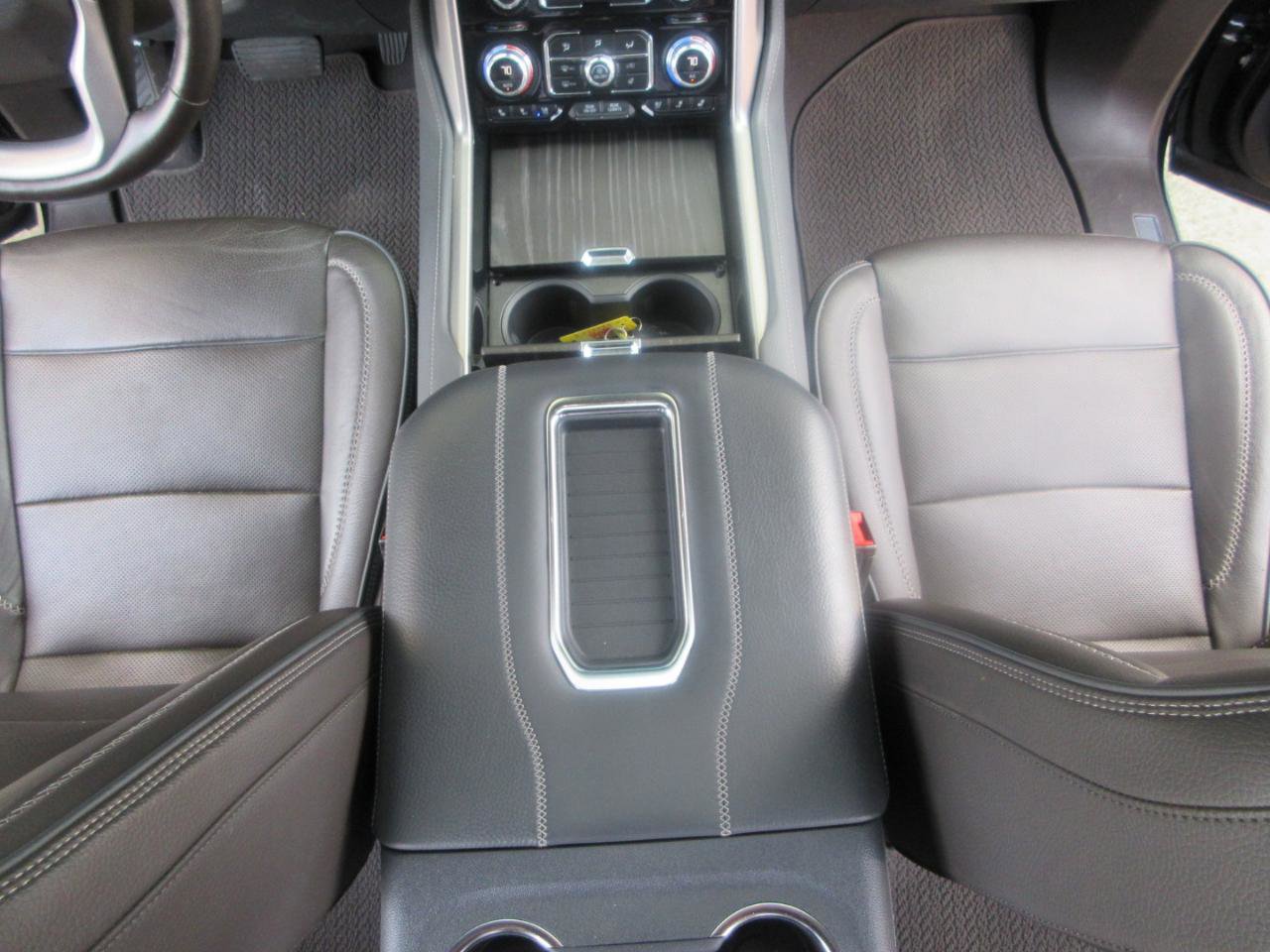 Used 2024 GMC Yukon Denali w/ Advanced Technology Package image 56