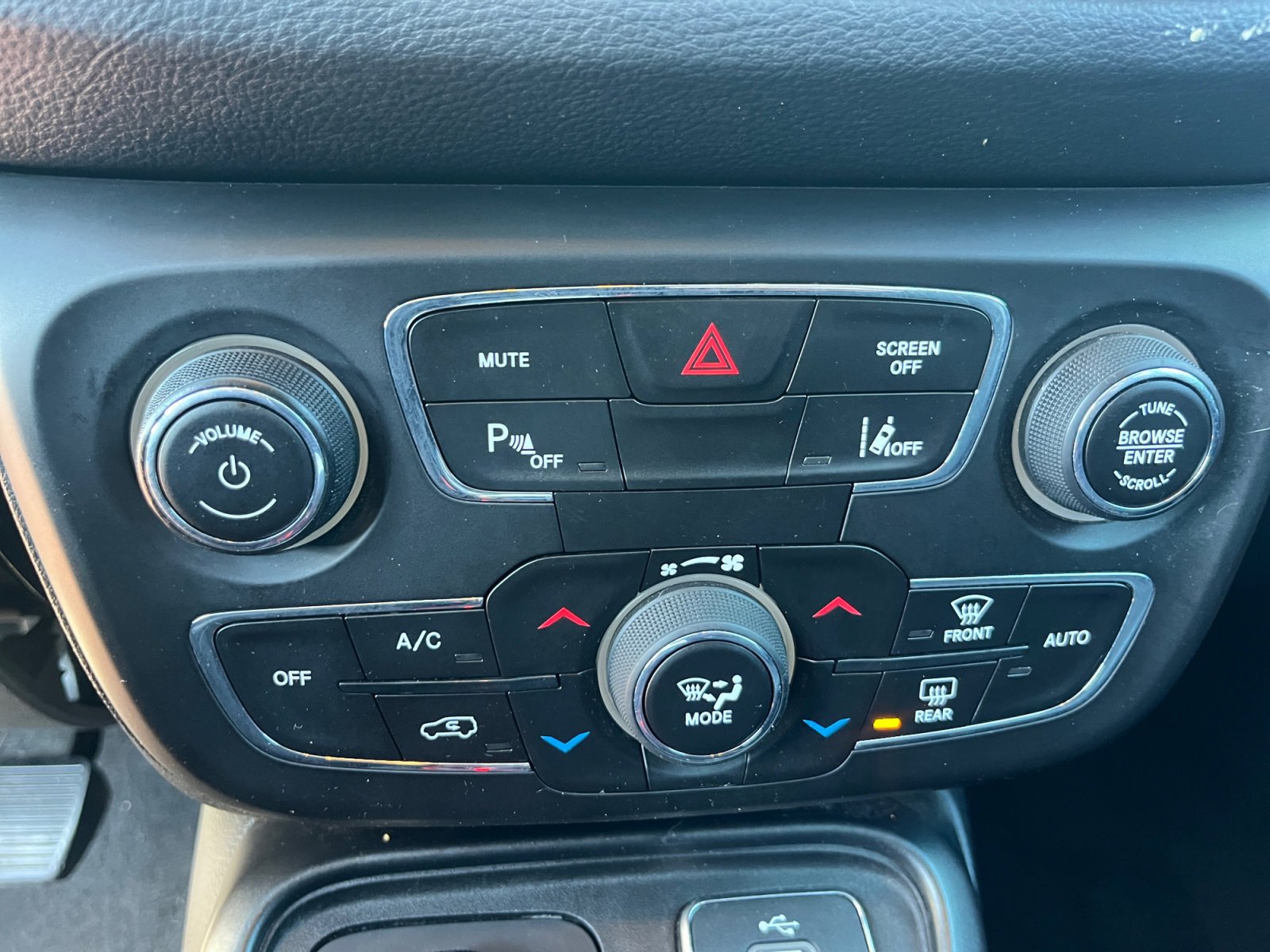 Certified 2018 Jeep Compass Trailhawk w/ Navigation Group image 32