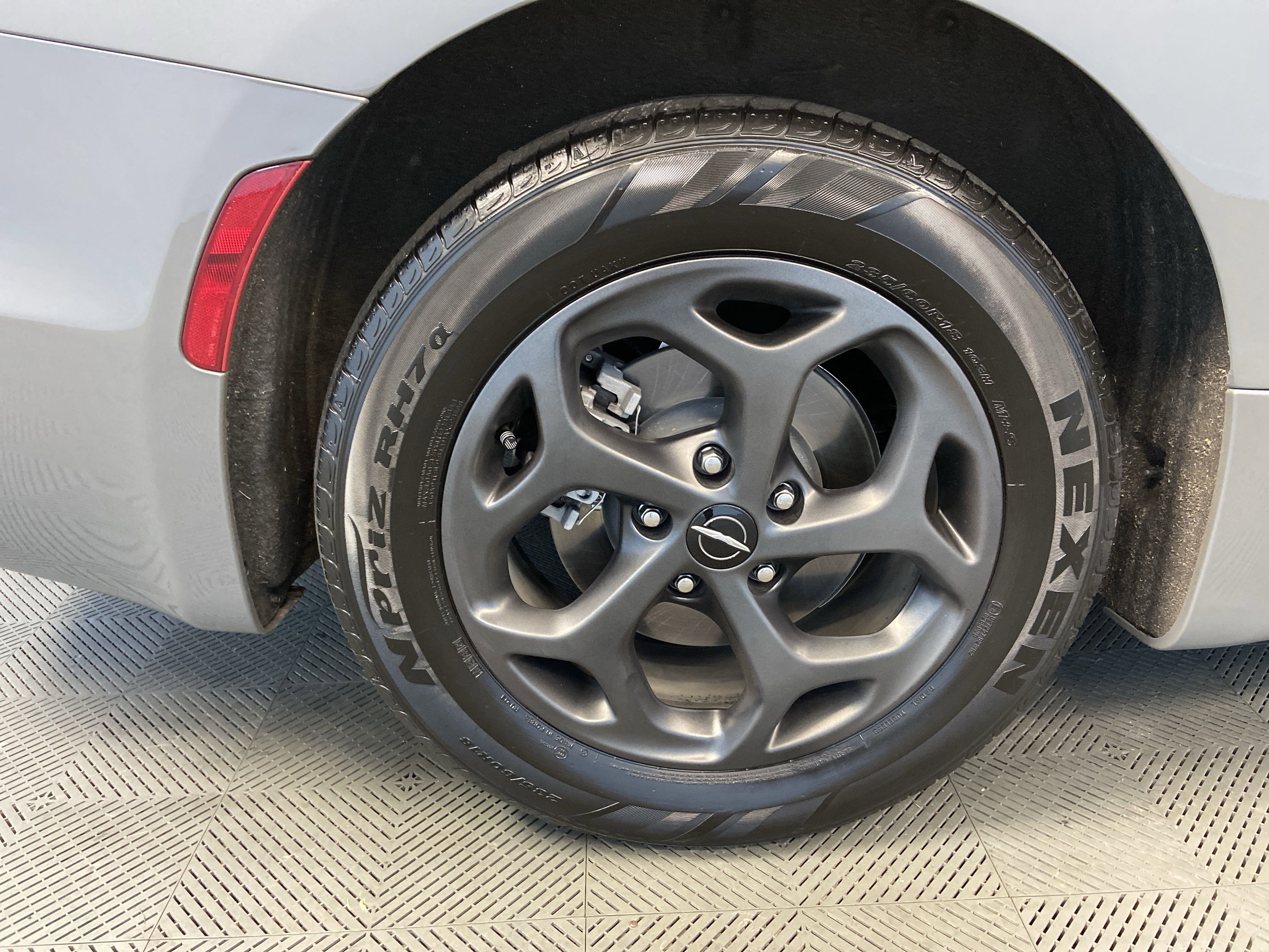 Used 2022 Chrysler Pacifica Limited w/ S Appearance Package image 41