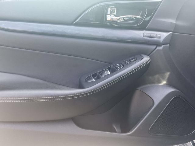 Used 2023 Nissan Maxima Platinum w/ Sport Mat Group FWD image 22