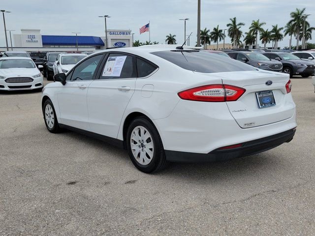 Used 2014 Ford Fusion S FWD image 4