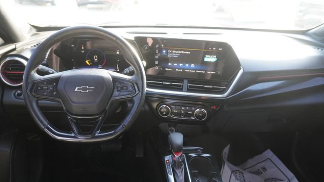 Used 2024 Chevrolet Trax RS w/ Sunroof Package FWD image 14