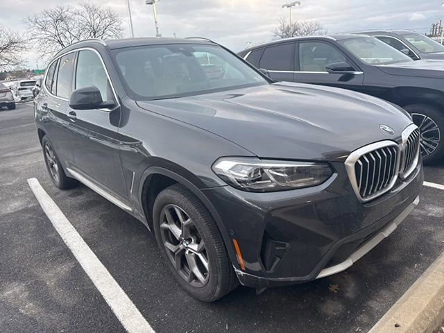 Certified 2024 BMW X3 xDrive30i w/ Premium Package image 4