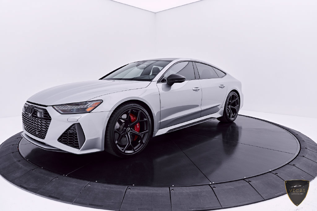 Used 2025 Audi RS 7 Performance AWD/4WD image 11