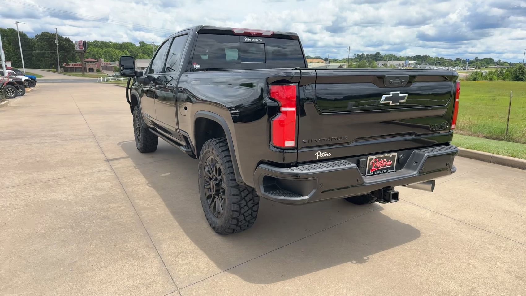 Used 2025 Chevrolet Silverado 2500 High Country w/ Midnight Edition AWD/4WD image 6