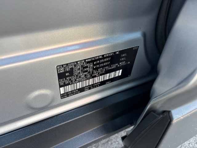 Used 2022 Toyota RAV4 LE AWD/4WD image 32
