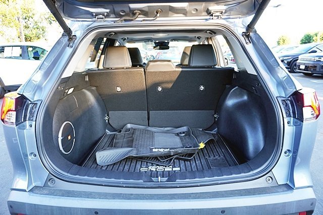 Used 2023 Toyota Corolla Cross XLE w/ Convenience Package image 13