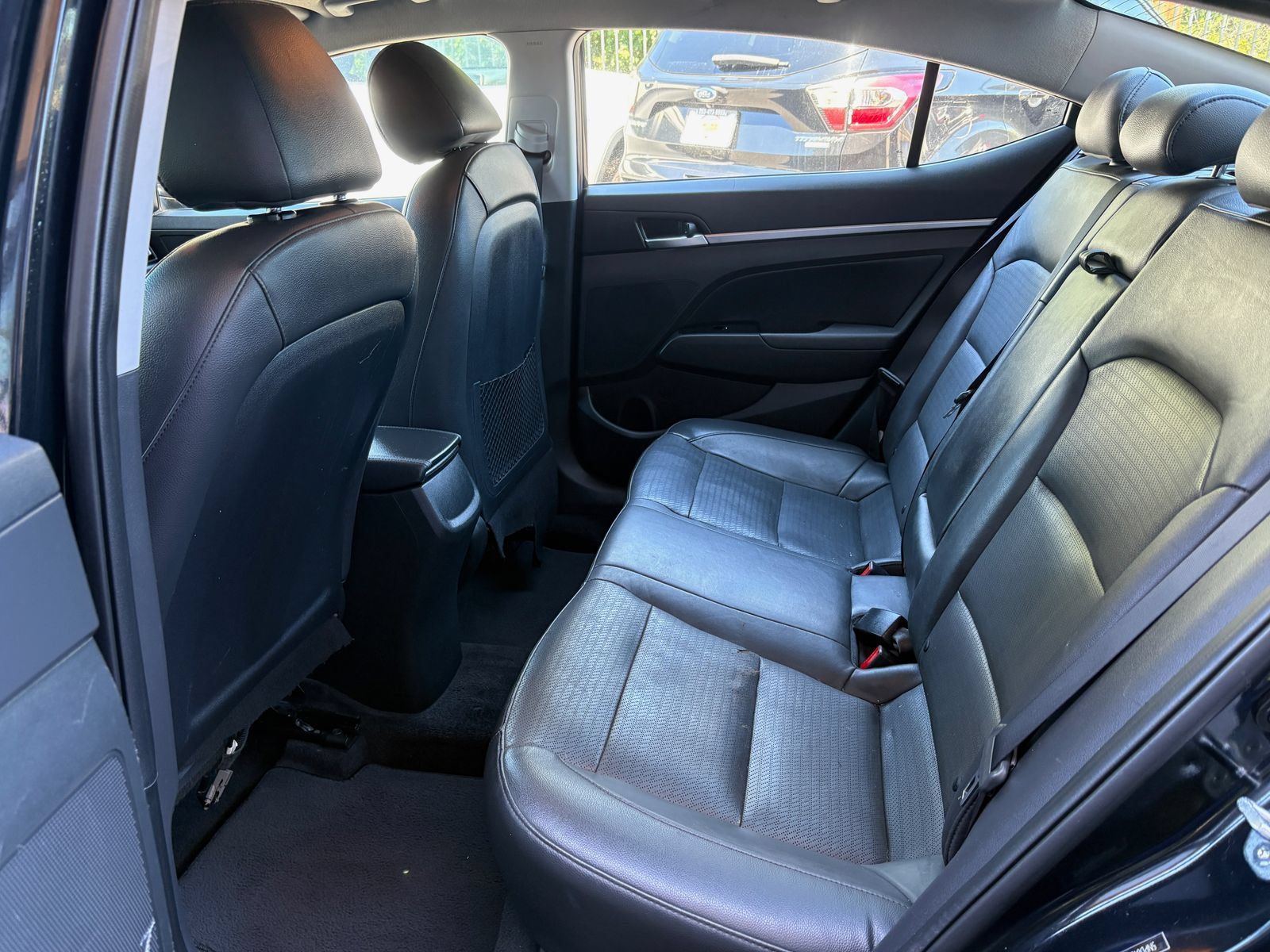 Used 2020 Hyundai Elantra Limited w/ Cargo Package (C1) FWD image 16