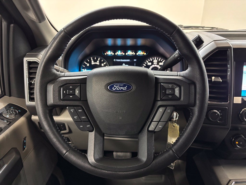 Used 2019 Ford F150 XLT w/ Equipment Group 302A Luxury AWD/4WD image 11