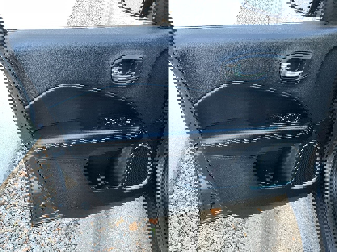 Used 2020 Jeep Compass Sport w/ Cold Weather Group image 12