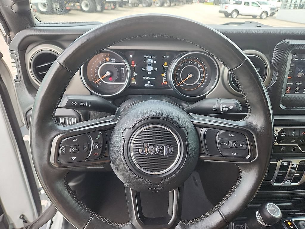 Used 2022 Jeep Gladiator Sport AWD/4WD image 13