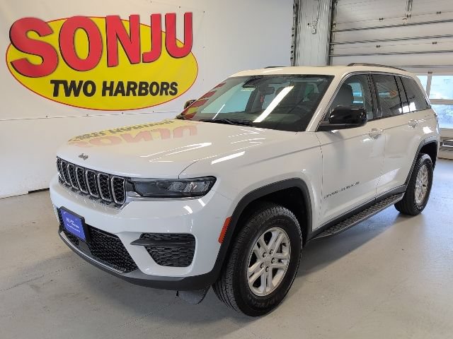 Used 2023 Jeep Grand Cherokee Laredo