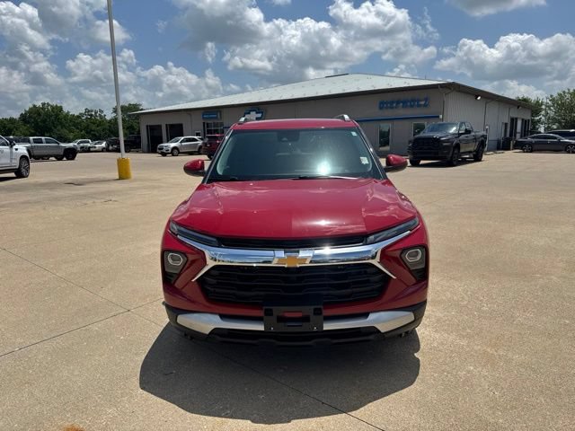 Used 2026 Chevrolet TrailBlazer LT w/ Driver Confidence Package FWD image 2