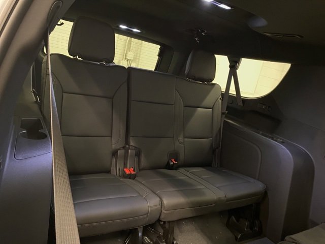 New 2026 Chevrolet Suburban High Country image 24