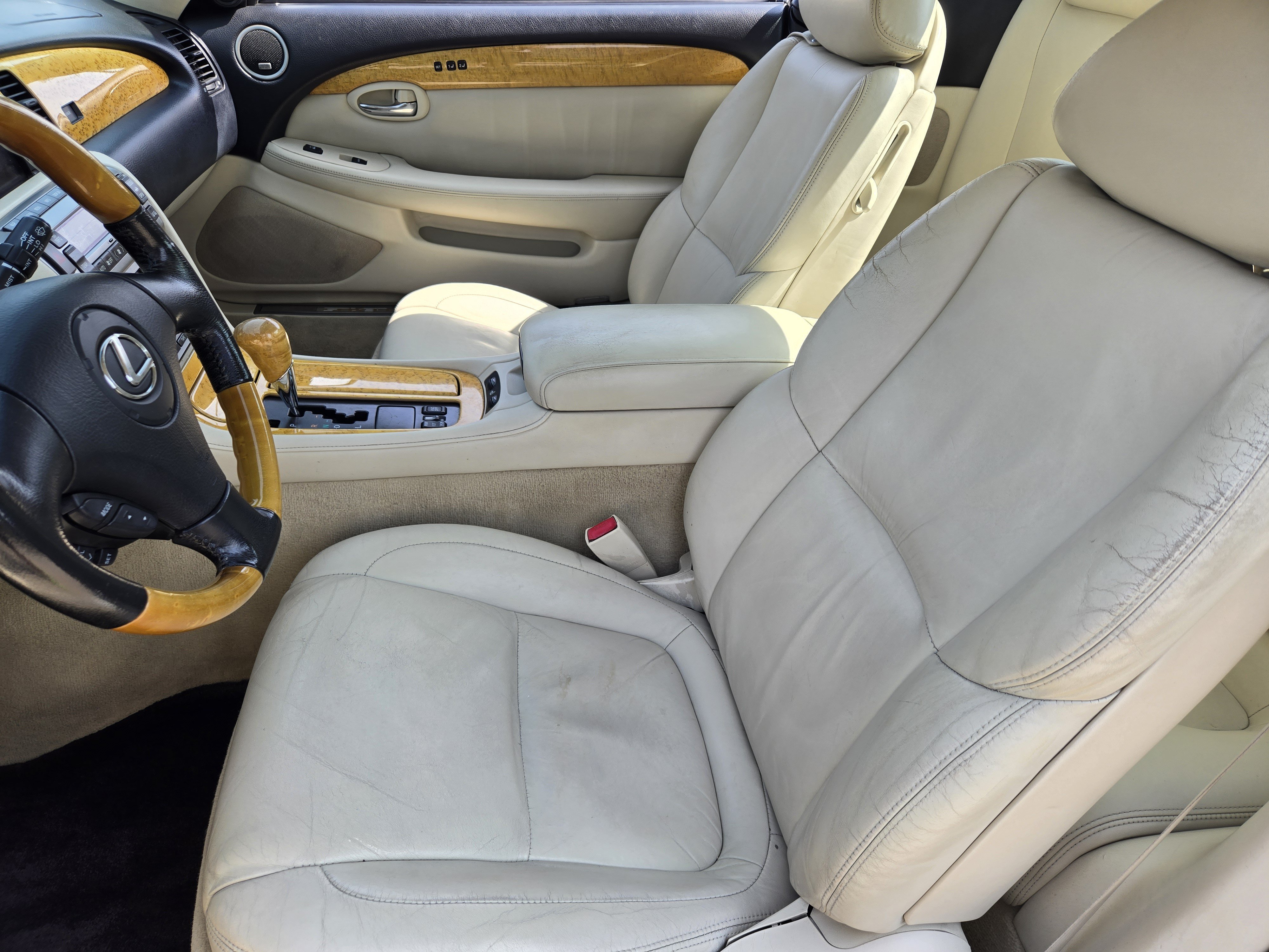Used 2005 Lexus SC 430 Convertible RWD image 12