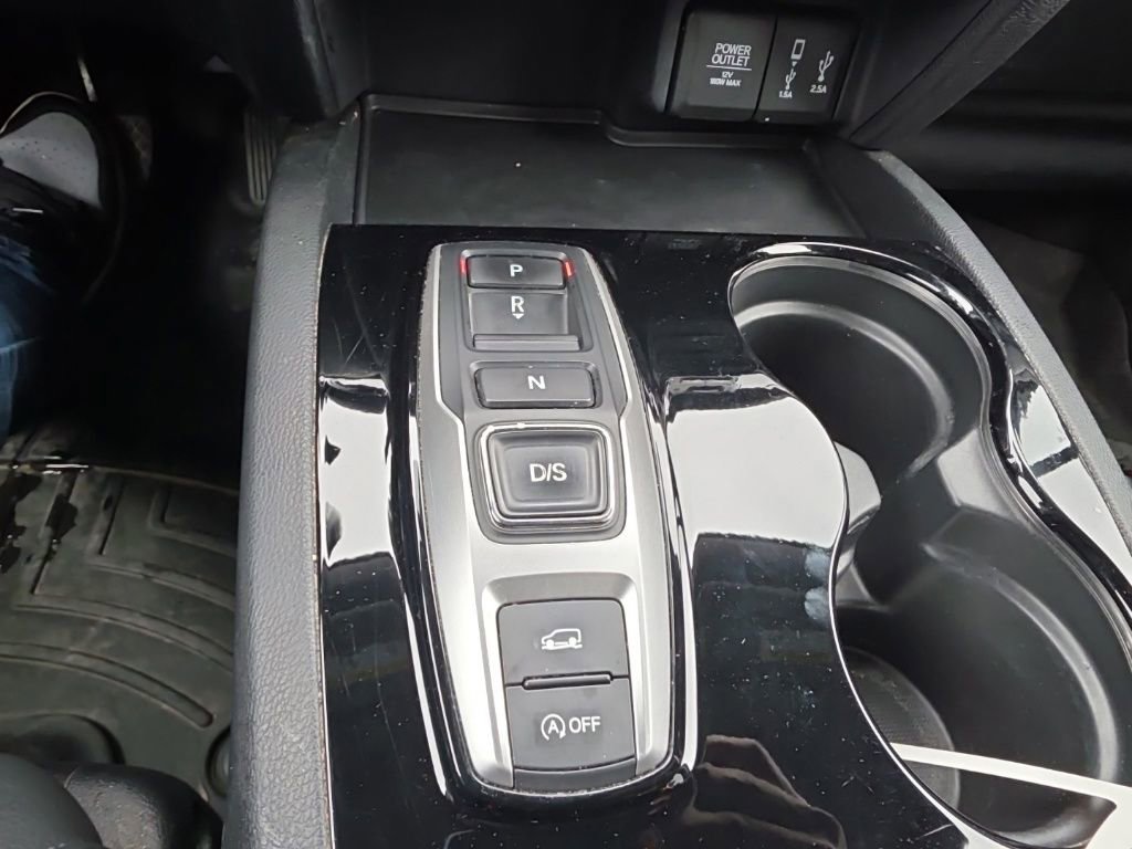 Used 2017 Honda Pilot Touring image 18