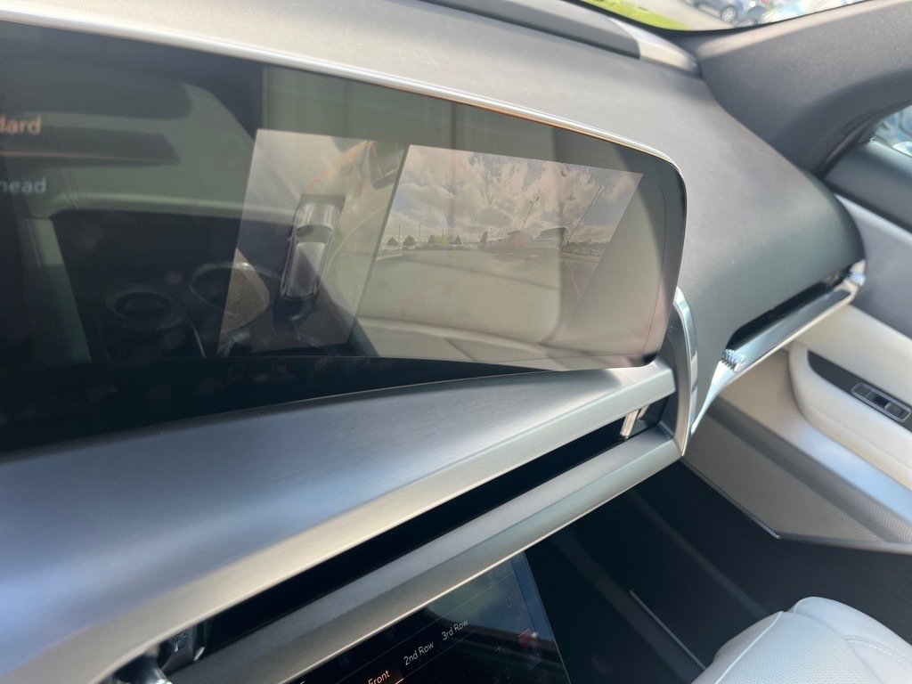 New 2026 Cadillac Vistiq Luxury image 18