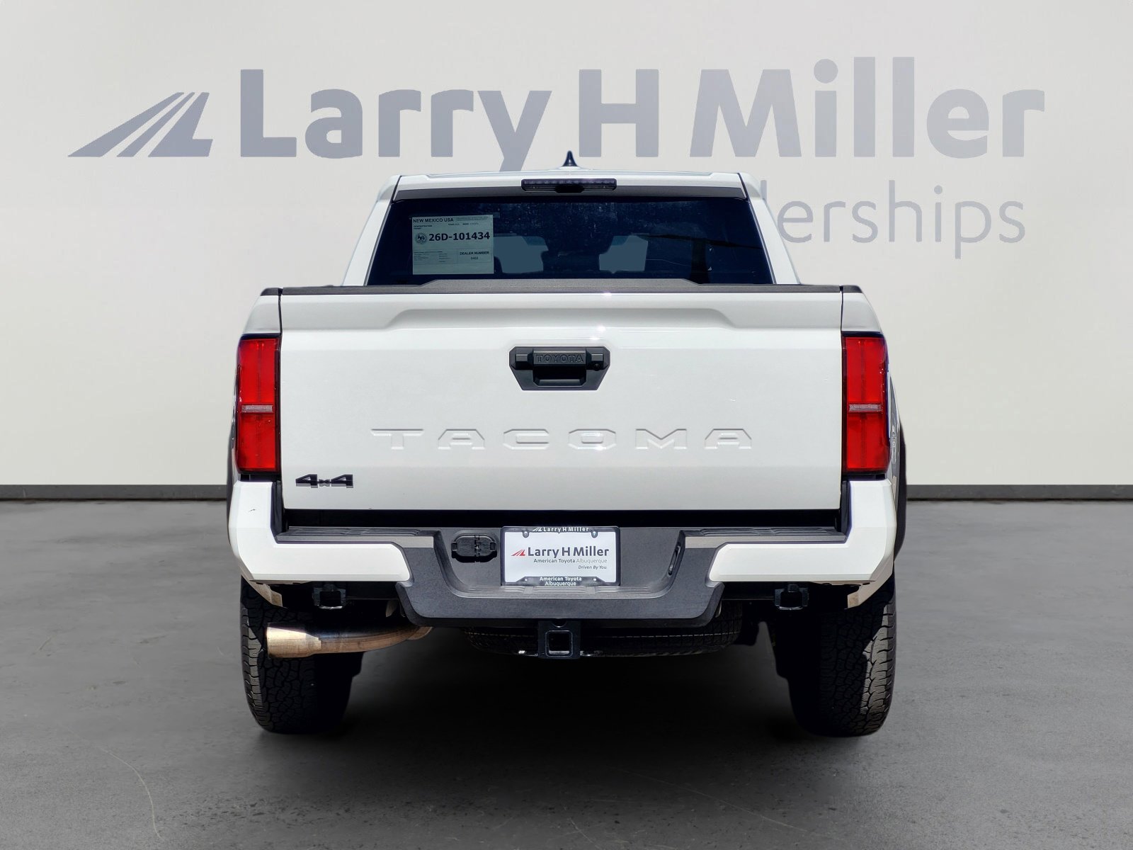 Certified 2025 Toyota Tacoma TRD Off-Road image 5