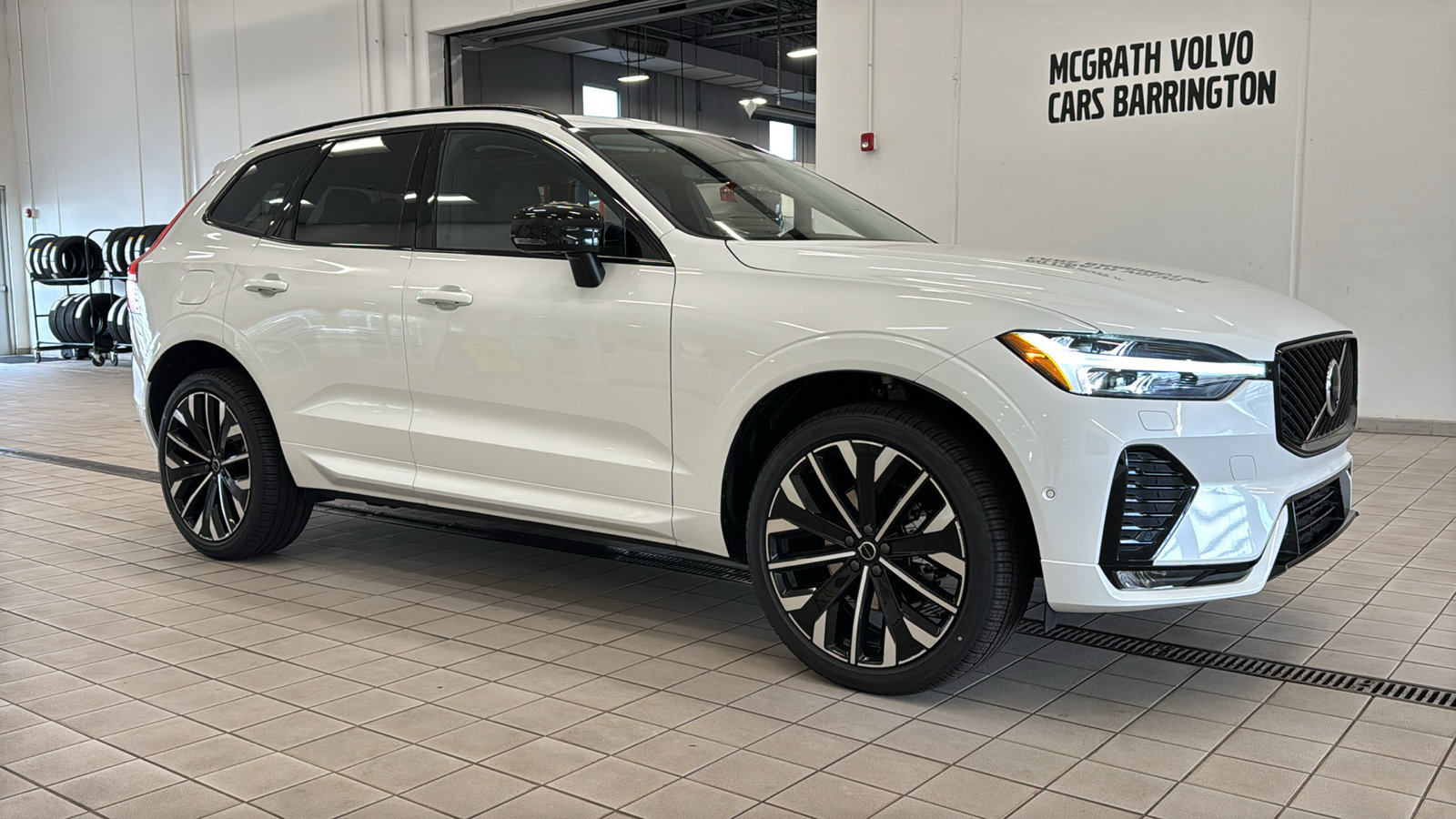 New 2026 Volvo XC60 B5 Ultra w/ Protection Package Premier AWD/4WD image 3