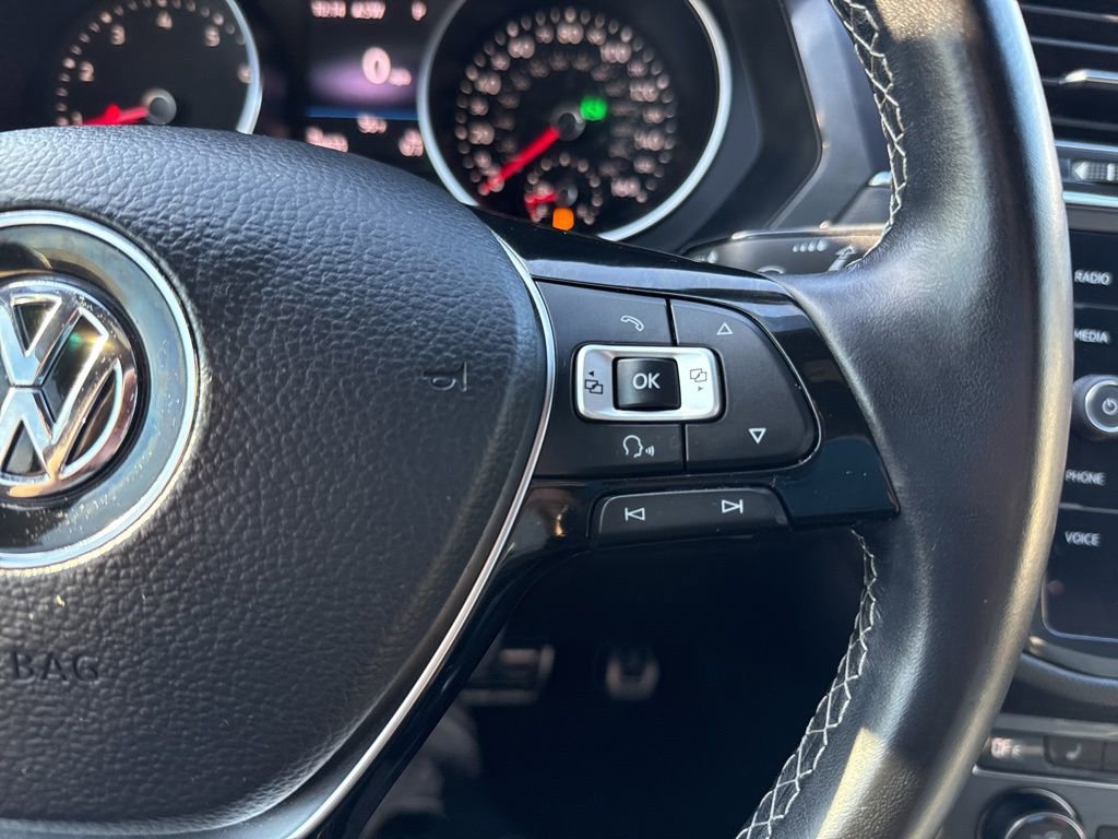 Used 2018 Volkswagen Tiguan SEL image 23