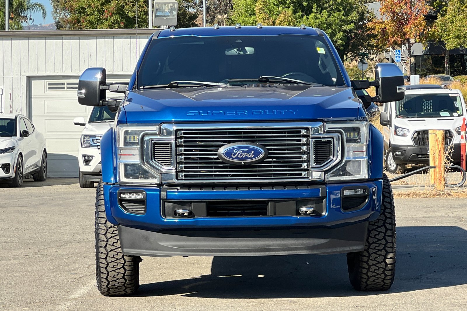 Used 2022 Ford F450 Platinum w/ FX4 Off-Road Package AWD/4WD image 9