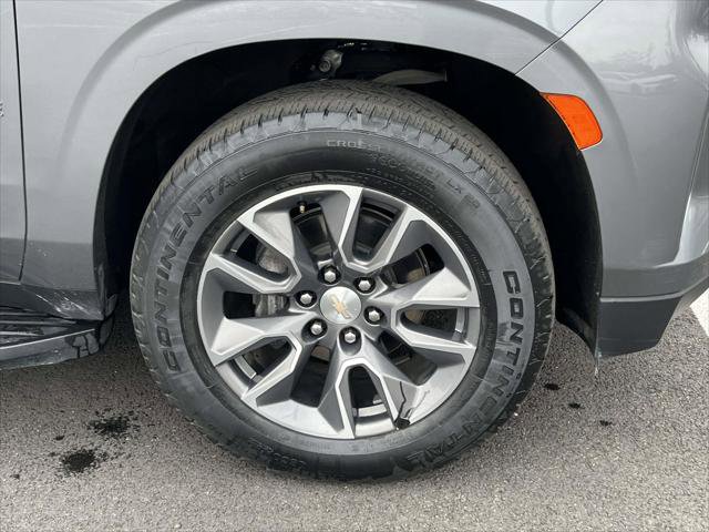 Used 2022 Chevrolet Tahoe LT w/ Luxury Package AWD/4WD image 9